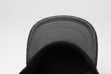 Doses Full Alligator Snapback